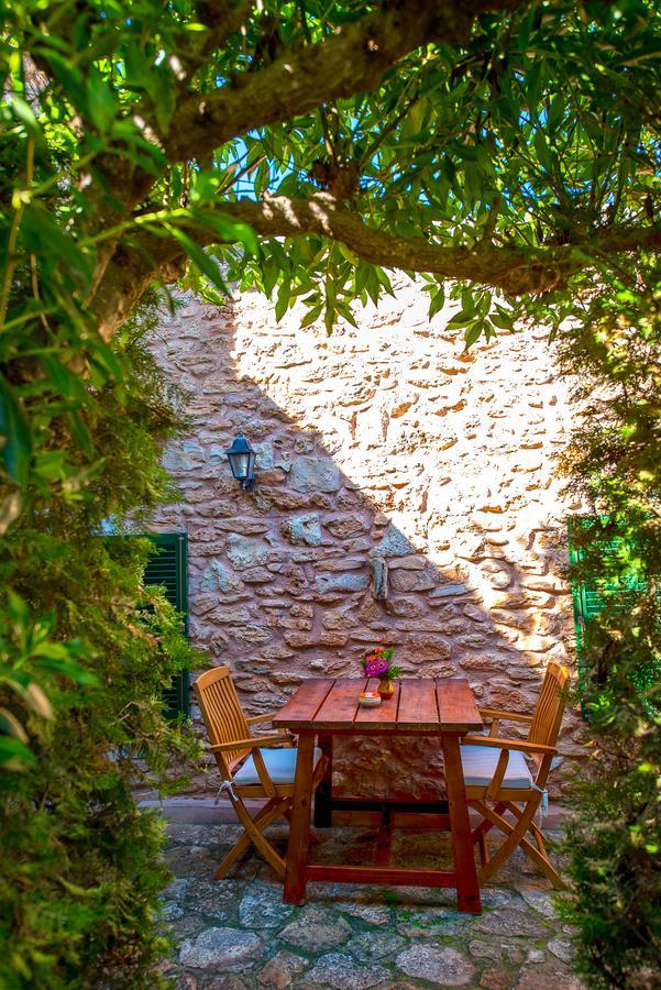 Agroturisme Can Bessol S'Horta Exterior foto
